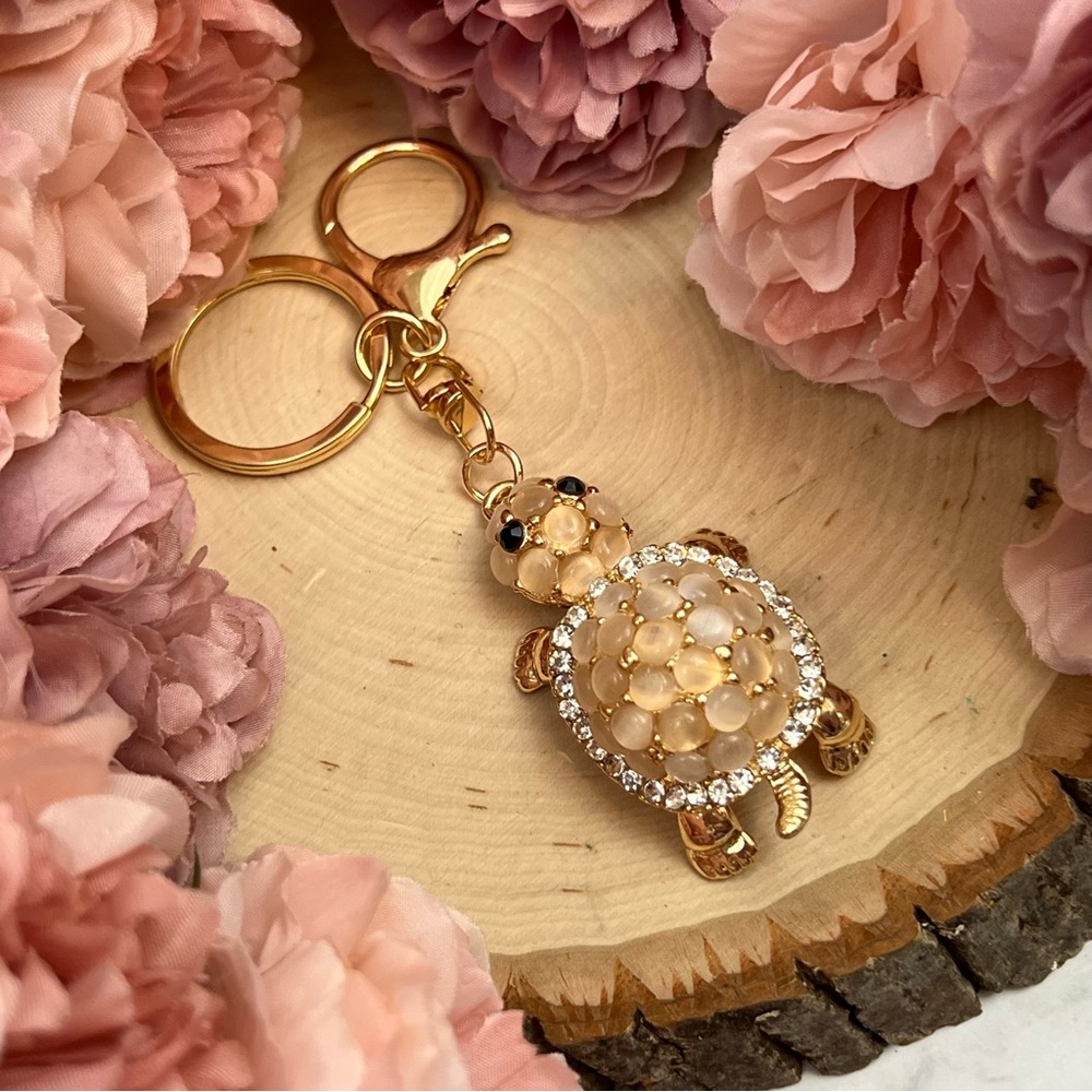 Gorgeous Crystal and Beaded Turtle Keychain Charm - Picture 11 of 16